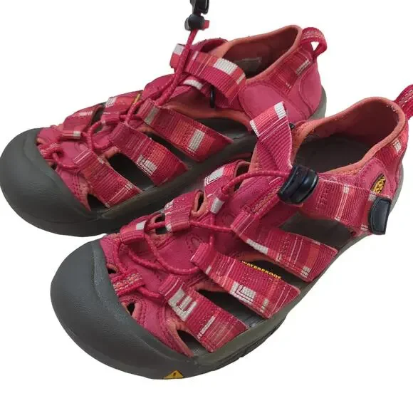 Keen Footwear Kids Strappy Waterproof Newport H2‎ Hydro Sandals Pink Girls US 3