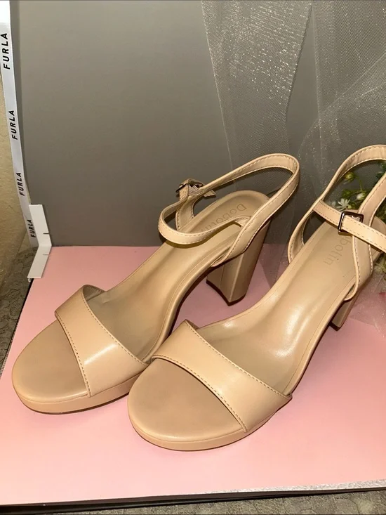 Nude Beige Block Heel Platform Sandals with Ankle Strap Like new