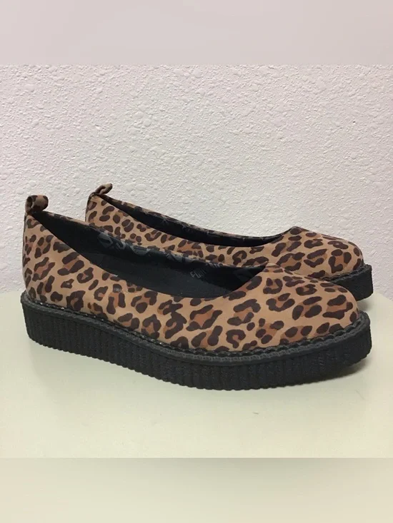 NEW TUK Leopard Print Pointed Toe Creepers Platform Shoes Size 9