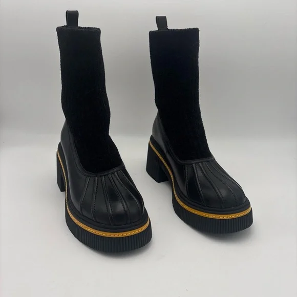 AEROSOLES Black and‎ Gold Heeled Boots