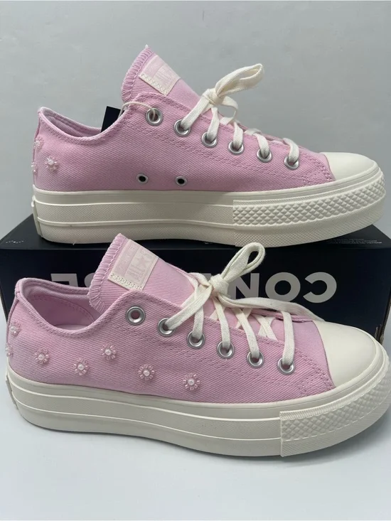 Converse CTAS LIFT OX NEW FOUND BLOOM/EGRET/EGRET Platform Sneakers A16108C