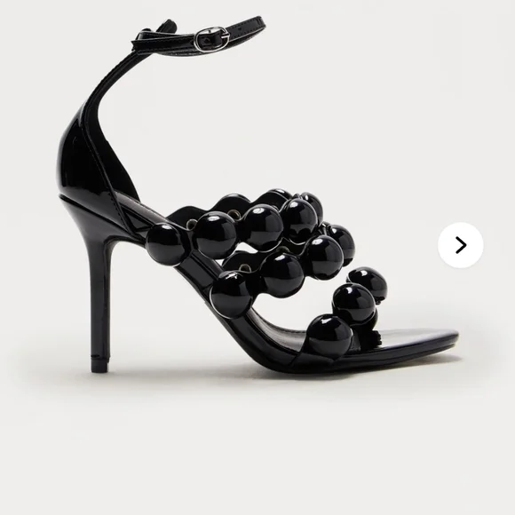 Fashion Nova Black Platform Heels Size 6