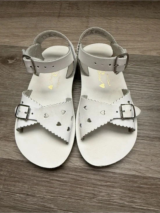 Sun-Sans Sweetheart Sal Water  Girls White Heart Cutout Ankle-Strap Sandals