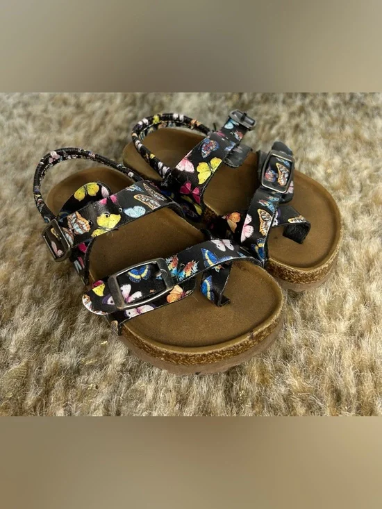 5 for $25🔥Celia‎ Butterfly Wedge Strapy Sandals Toddler Size 5