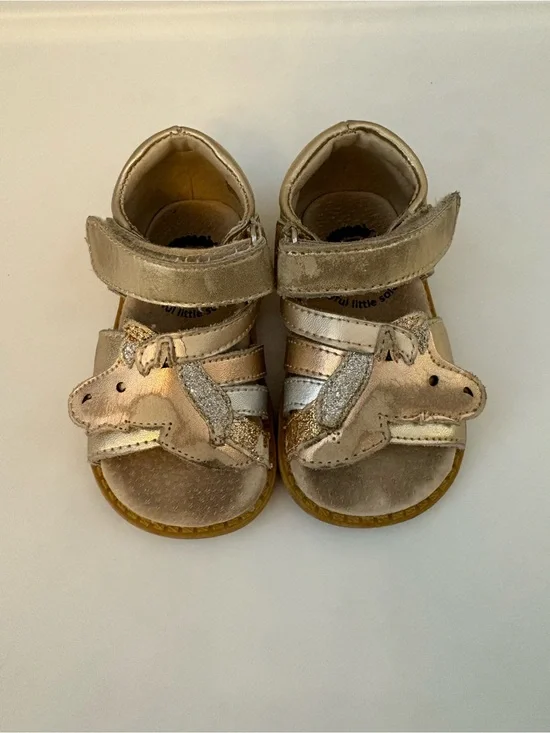 Livie & Luca metallic gold silver unicorn sandals PLAY size 4