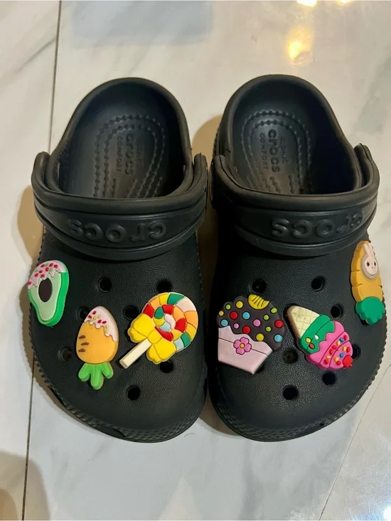 CROCS Kids Black Clogs with Colorful Candy Charms Size C8