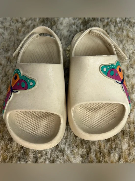5 for $25🔥Wonder‎ Nation Cream Butterfly Slip On Sandals Girls Size 9/10