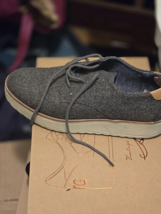 Dr. Scholl's Women's Gray Felt Platform Sneakers