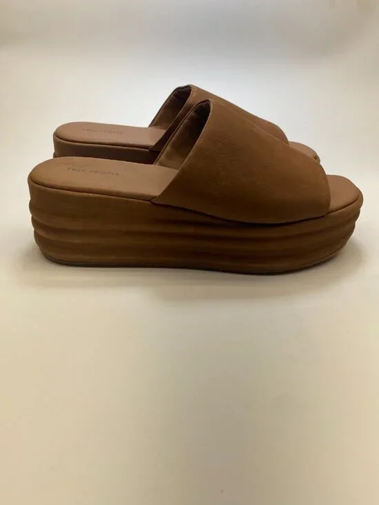 Free People Womens Harbor Tan Flatform Sandals Sz 11