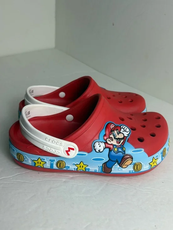 Super Mario Bros. Crocs Classic Lights Clog- Red size J 2
