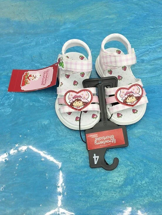 Strawberry Shortcake Toddler Girls Sandals Shoes, Size 4, Strawberry Print, NWT