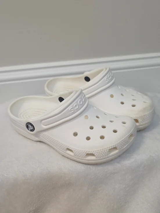 CROCS YOUTH SIZE J1
