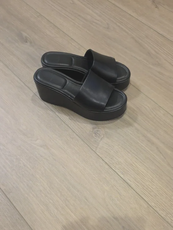 Platform Slide Sandals - Black