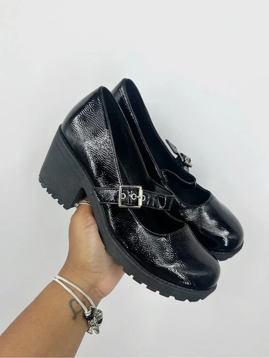 Vintage Y2K Style Dirty Laundry Chunky Heel Mary Jane Shoes Woman's Size 7.5