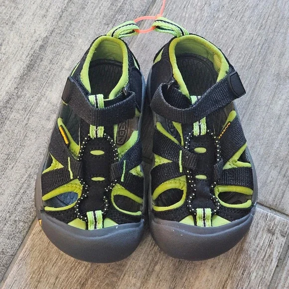Keen Seacamp II CNX Sandals Kids 9 Black Lime Green Waterproof Closed Toe Sporty