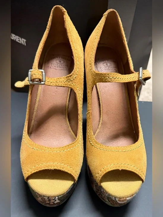Lucky Brand Mustard Yellow Suede Mary Jane Peep-Toe Platform Pumps