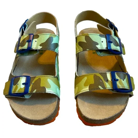 Boden boys buckle sandals 32