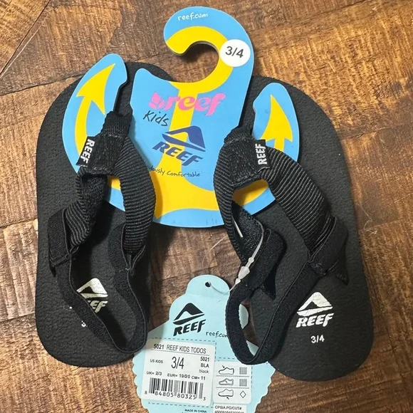NWT‎ Boys 3/4 Reef Kids Todos Sandals with Straps, Black