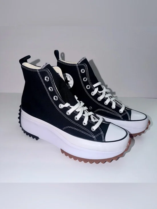 Converse Run Star Hike Hi Black White Gum Women’s 11 / Men’s 9.5 NIB 166800C