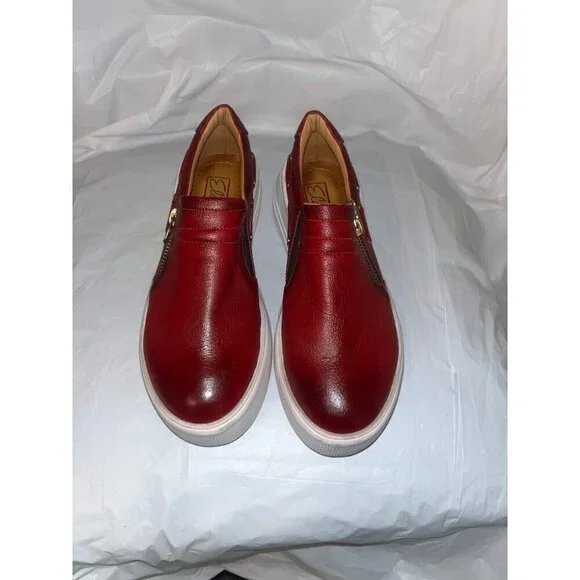 Eleanor's shoes Plims Platform leather loafers size 7 in ruby