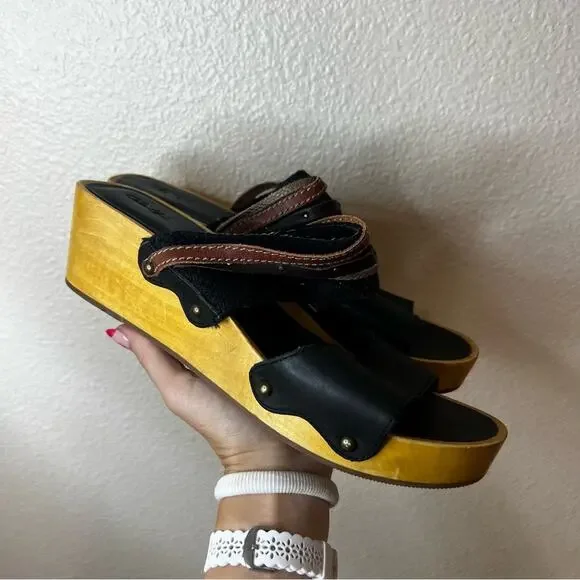 OluKai Kamola wooden platform leather slip on sandals 11