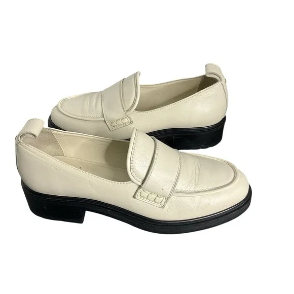 Aeyde Ruth Lug Sole Platform Italian‎  Apron-toe Loafer Crème With A Chunky Heel