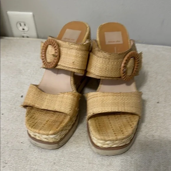 Chic Natural Woven Women’s Sandals