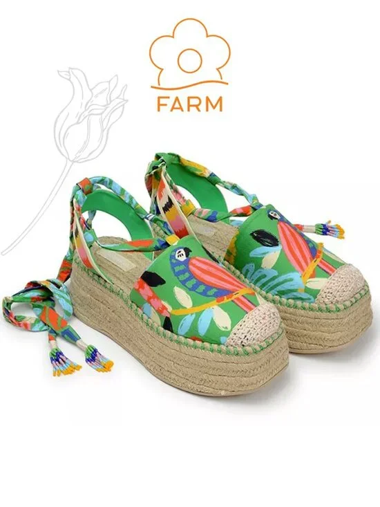 FARM RIO Green Forest Birds Espadrille Platform Sandals