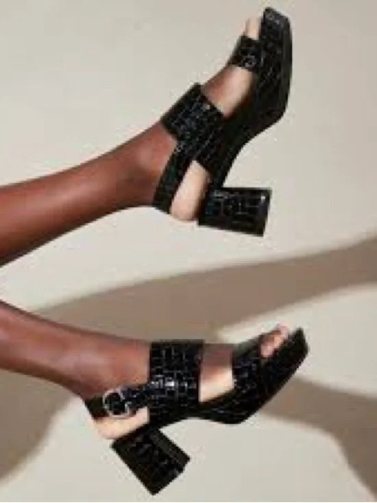 Aerosoles Camera Black Crocodile Patent Leather Block Heel Platform Sandals 8