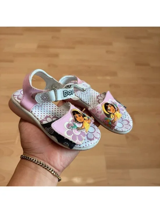 Y2K Dora The Explorer Girls Size 7 Sandals Pink White Floral Straps Slip On