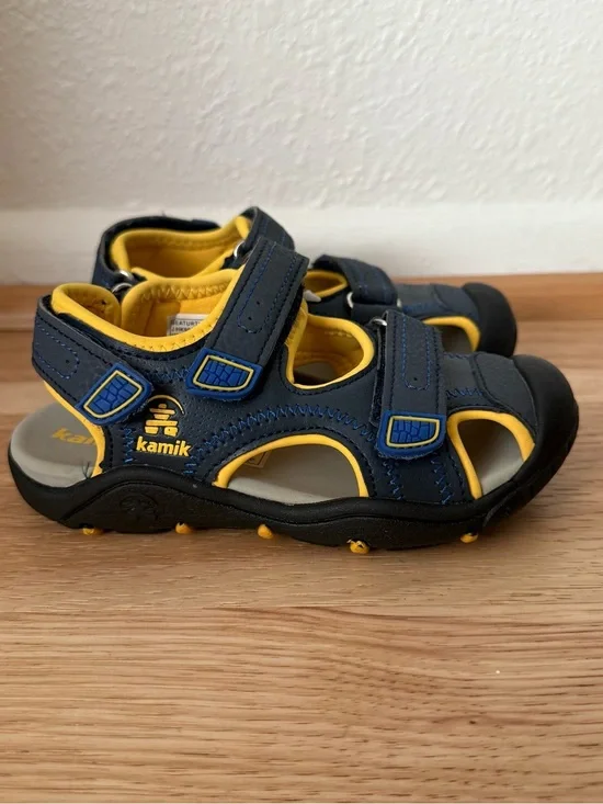 Kamik Kids' Navy and Yellow Outdoor Sandals size 10