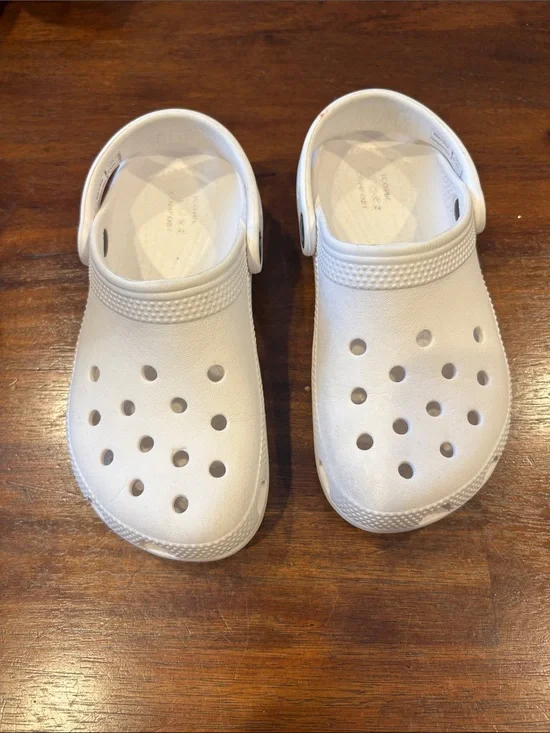 Kids White Foam Clog Sandals with Vent Holes and Heel Strap. Size 13
