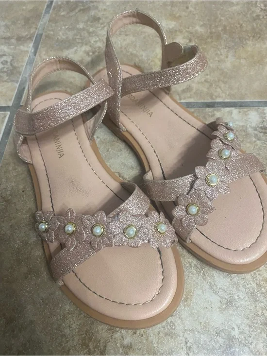 Girls' Sparkle Pink Floral Sandals with Pearl Accents size 1