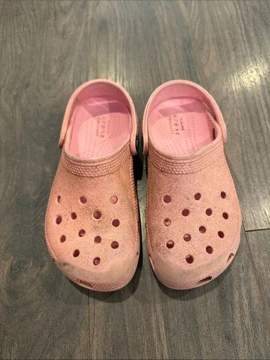 Crocs Kids Clog in Pink - Comfortable Casual Shoe size 13 7:21