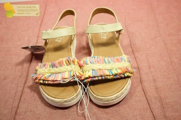 art class Girls' Andi Raffia Sandals Size 4