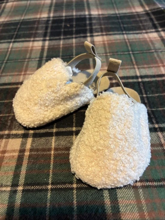 Carter's Unisex Sherpa Clogs