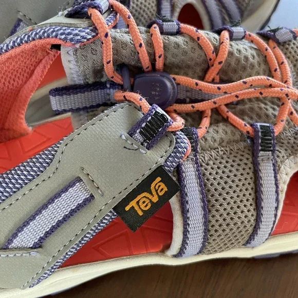 Teva Youth Manatee Girl's Big Kid Wild Dove‎ Sandals Sz 5 Grey Purple