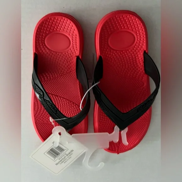 NWT MomentumBrands Flip Flop For Boy Red/Black Size US 32 1.5 7/9in./ 20cm.Beach