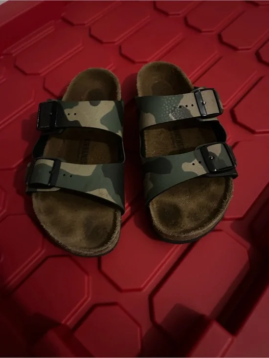 Birkenstock Kids Camo Two-Strap Sandals in Green