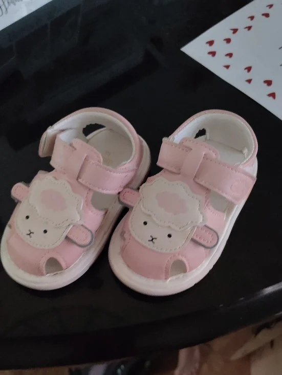 Squeaky Kids Pink Lamb Sandals