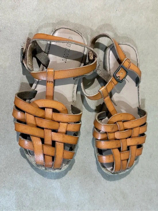 Old navy brown sandals toddler size 9