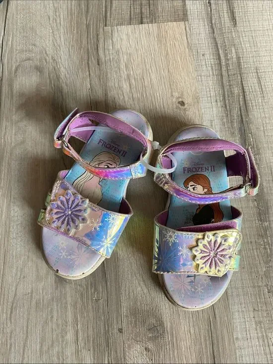 Disney Frozen II Girls Pink Iridescent Sandals size 8
