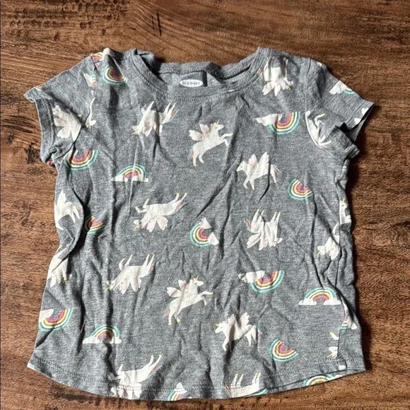 Gray Unicorn and Rainbow Kids T-Shirt
