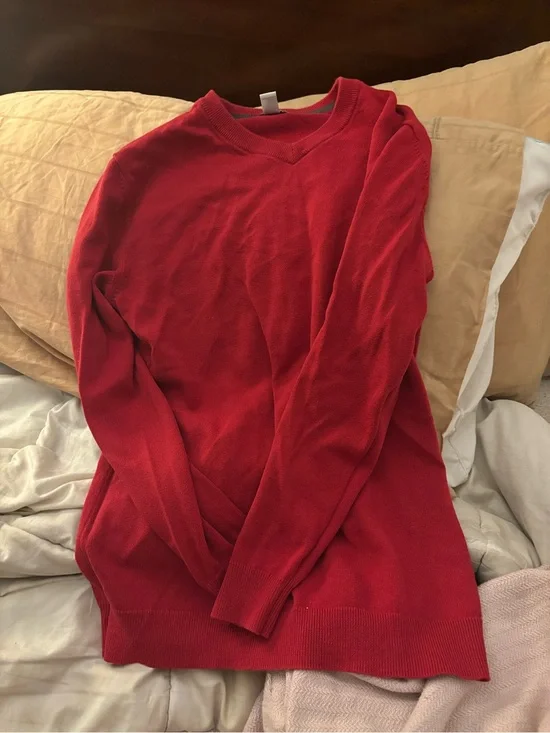 Classic Red old navy V-Neck Sweater XL