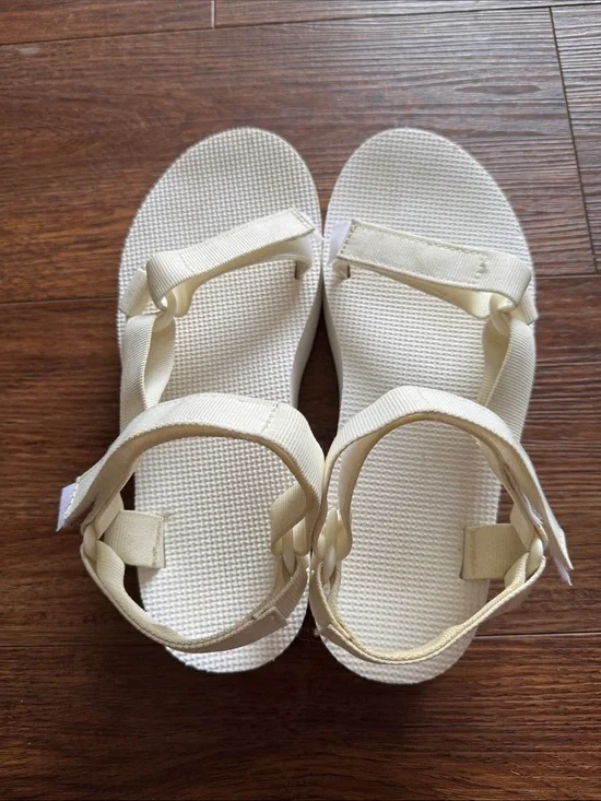 Teva Flatform Universal Sandal - White