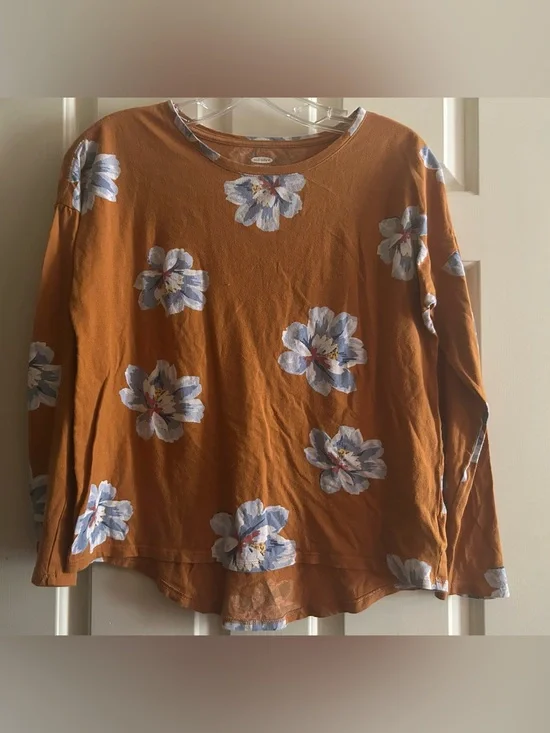 $5/20 Old Navy Floral Longsleeve Shirt Size XL (14)