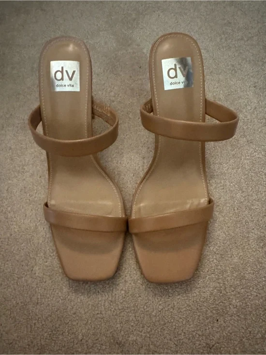 Dolce Vita Yorke in Toffee Heels
