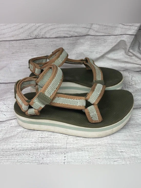 Teva Women’s 6 Flatform Universal Mesh Sandals