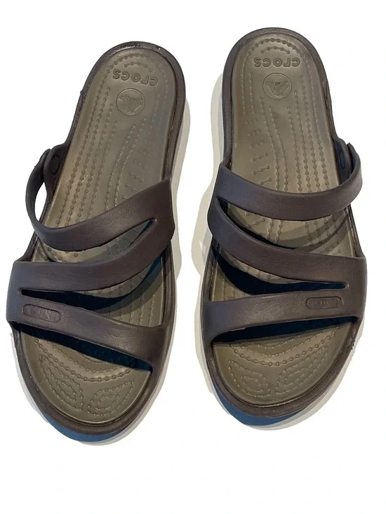 Women's Crocs Patricia Wedge Sandal in Chocolate Brown Size 8. Nice Condition