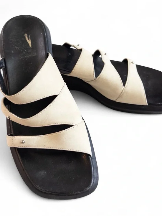 Clarks Cream Leather Strappy Chunky Sandals Size 6 Comfort Slides